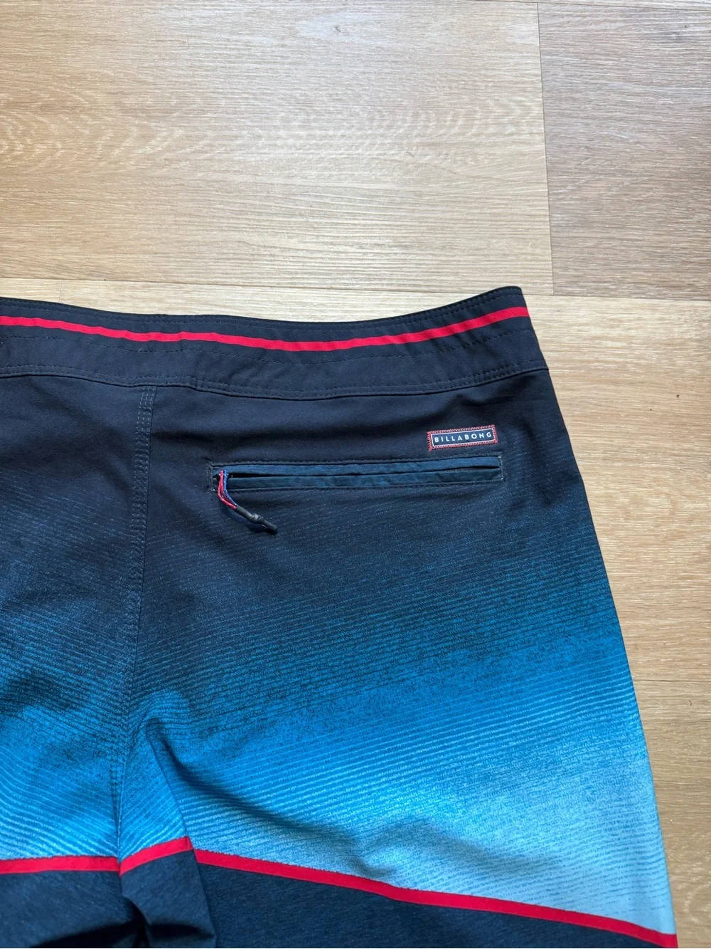 Billabong Navy and Teal Gradient Boardshorts with Red Trim